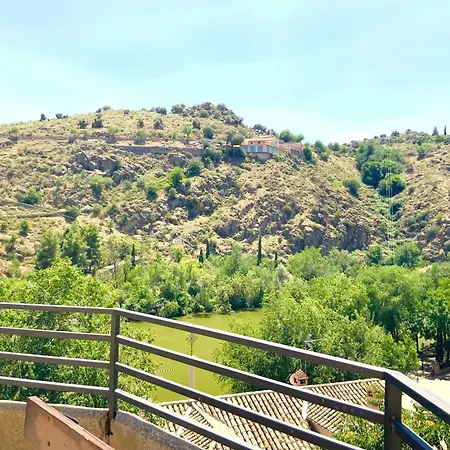 Casa Andaque,aire Acondicionado,parking,patio بيت للعطل