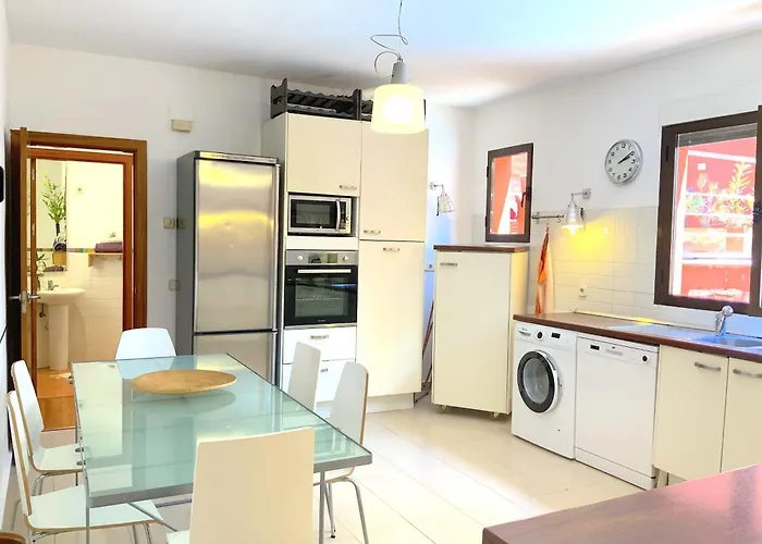 Casa Andaque,aire Acondicionado,parking,patio Vakantiehuis