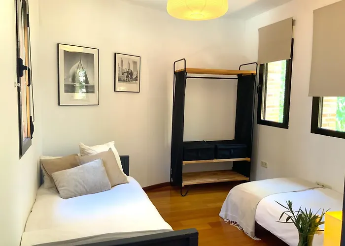 Casa Andaque,aire Acondicionado,parking,patio *